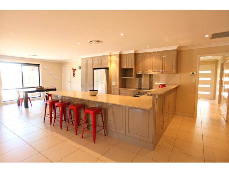 8 Cascade Court, Dubbo NSW 2830