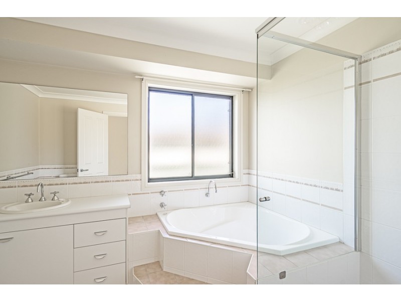 74 SHERATON ROAD, Dubbo NSW 2830