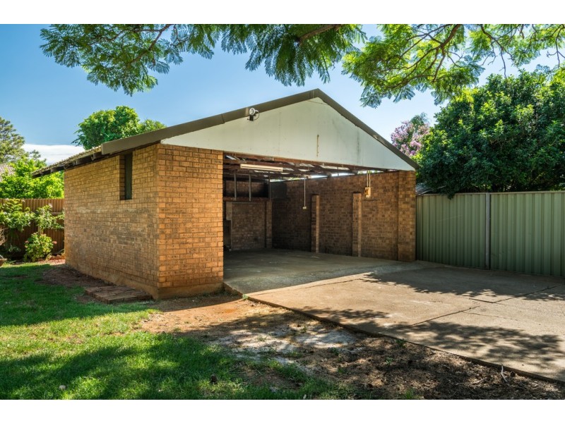 14 Lawson Street, Dubbo NSW 2830
