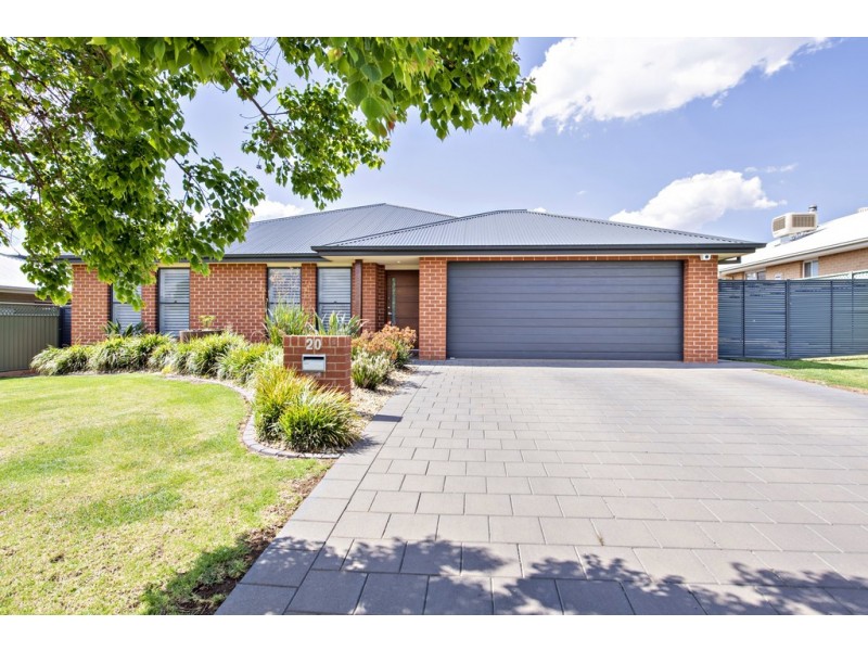 20 Azure Avenue, Dubbo NSW 2830