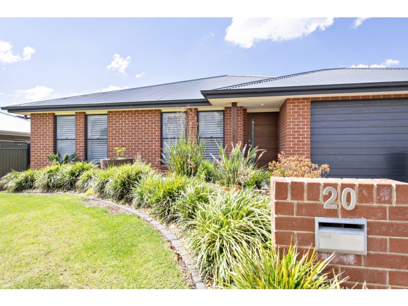 20 Azure Avenue, Dubbo NSW 2830