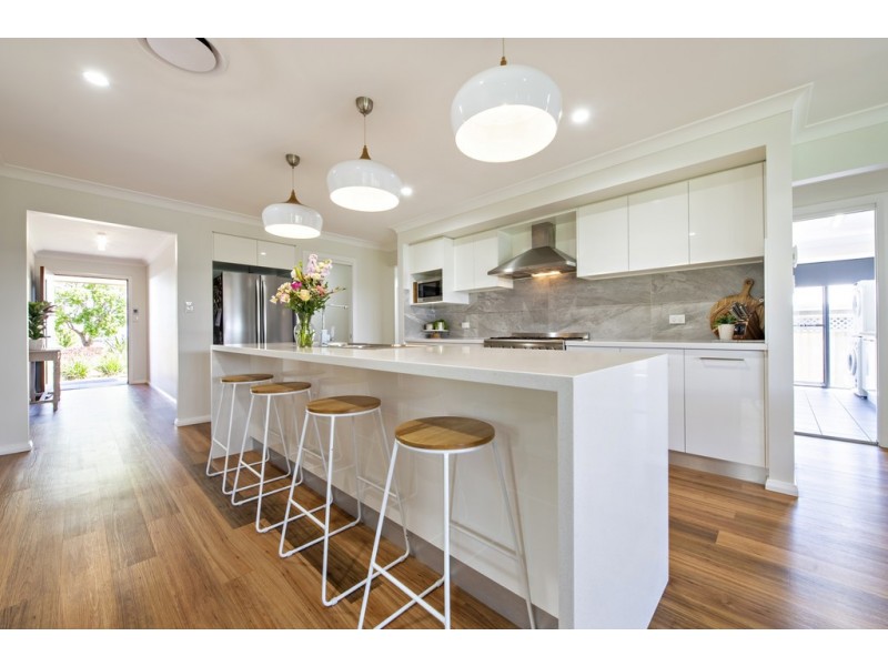 20 Azure Avenue, Dubbo NSW 2830