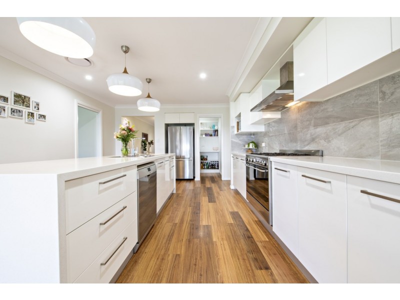 20 Azure Avenue, Dubbo NSW 2830