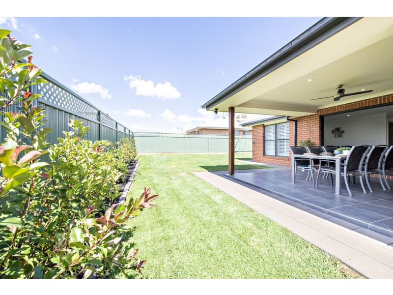 20 Azure Avenue, Dubbo NSW 2830