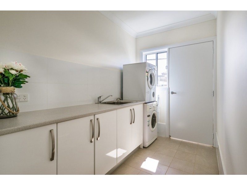 6 Askernish Drive, Dubbo NSW 2830