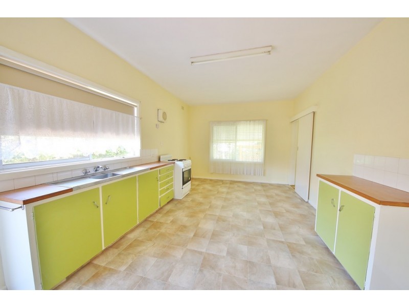 8 Gilbert Street, Dubbo NSW 2830