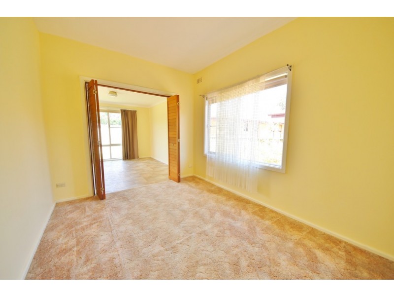 8 Gilbert Street, Dubbo NSW 2830