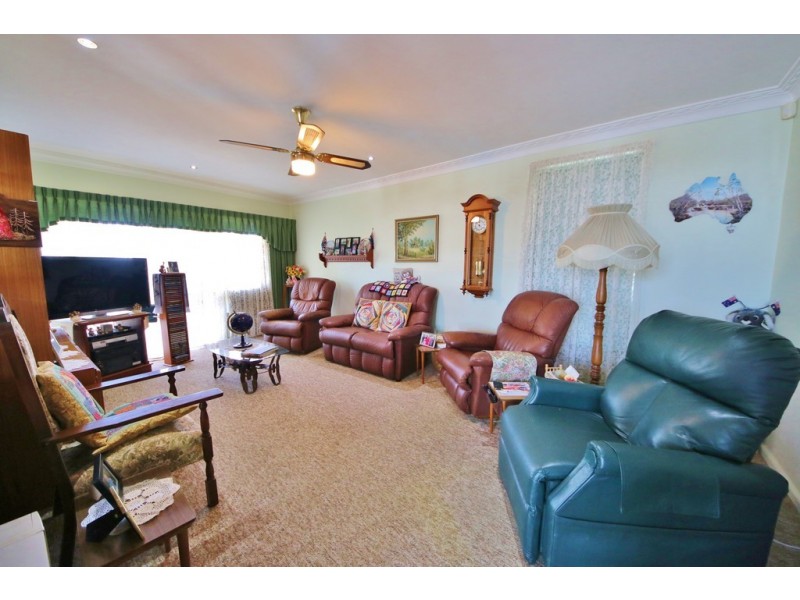 25 Stonehaven Avenue, Dubbo NSW 2830