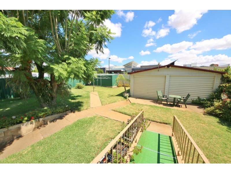 25 Stonehaven Avenue, Dubbo NSW 2830
