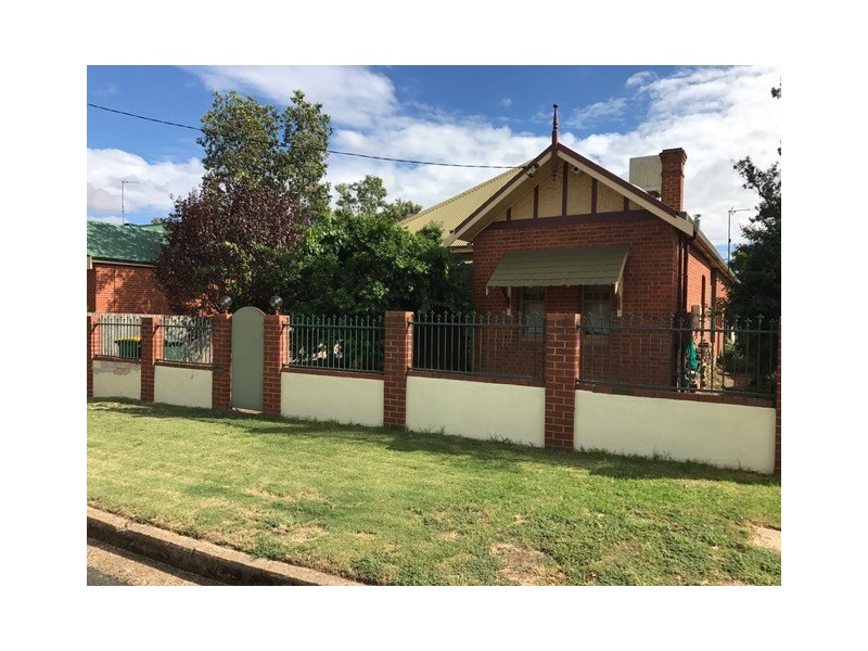 28 Bishop Street, Dubbo NSW 2830