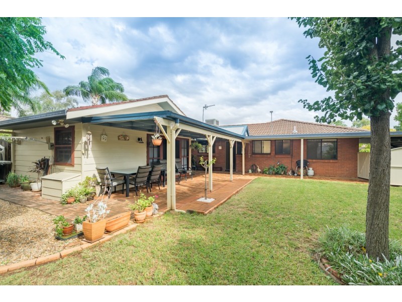 4 Kensington Avenue, Dubbo NSW 2830