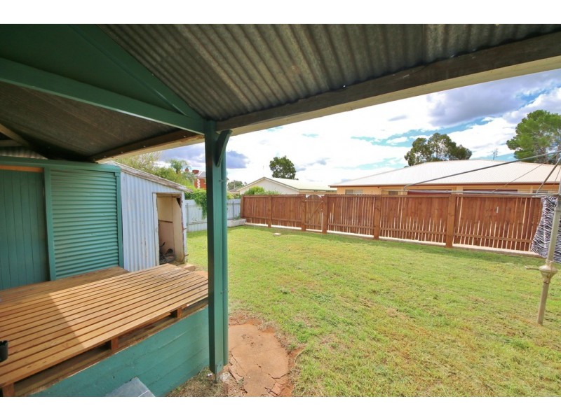 160 Myall Street, Dubbo NSW 2830