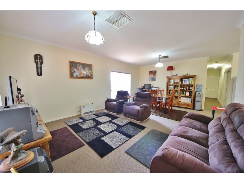 6a Ellis Park Close, Dubbo NSW 2830