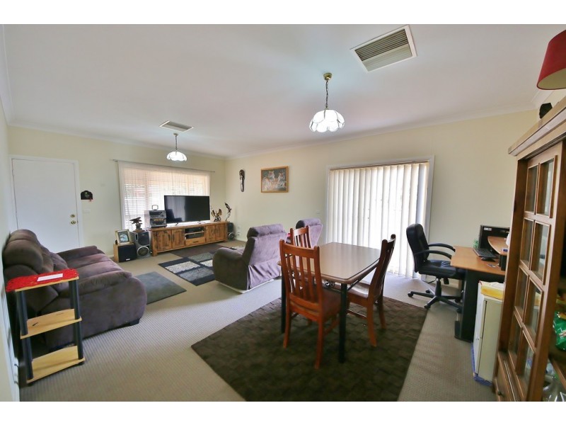 6a Ellis Park Close, Dubbo NSW 2830