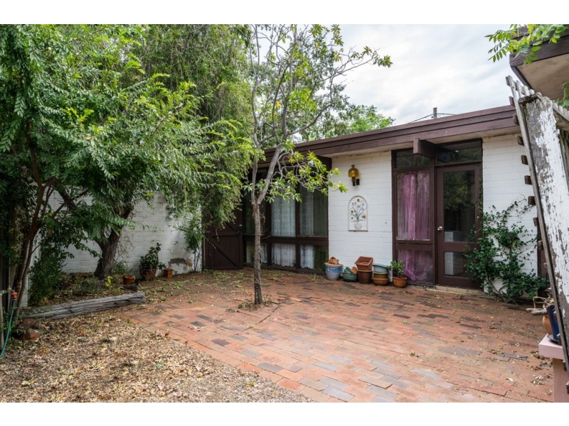 2 Wyuna Avenue, Dubbo NSW 2830