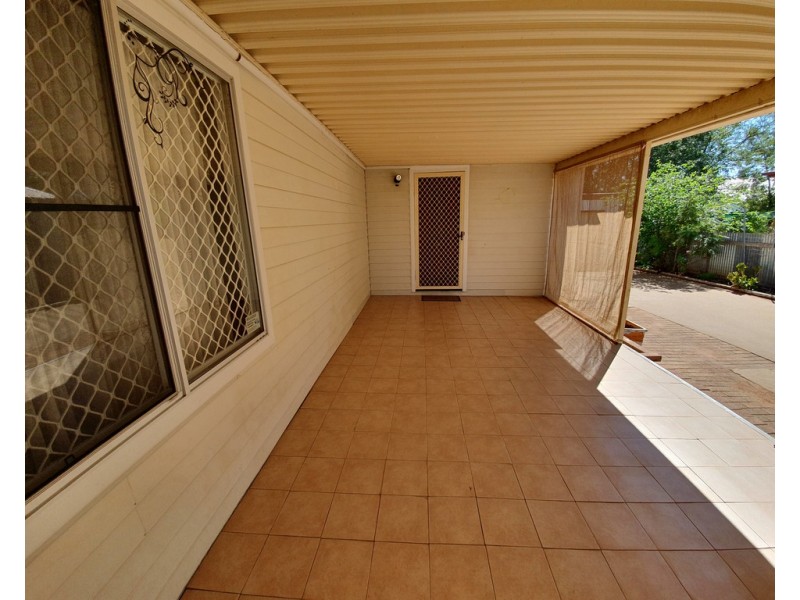 13 Gloucester Avenue, Dubbo NSW 2830