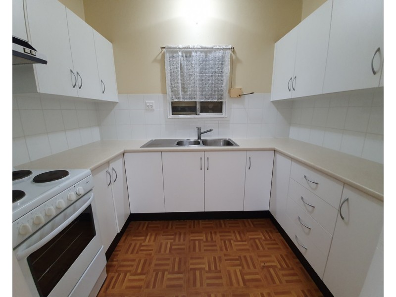 13 Gloucester Avenue, Dubbo NSW 2830