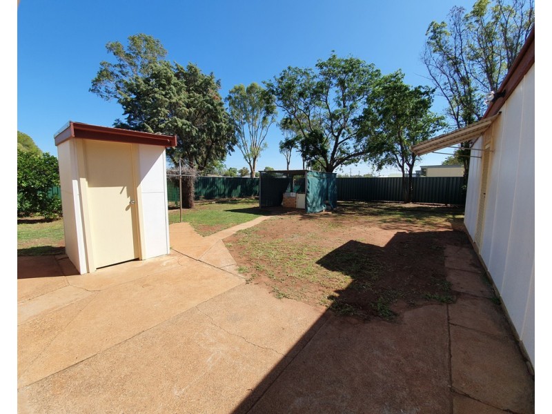 13 Gloucester Avenue, Dubbo NSW 2830