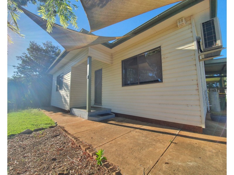4 Gowrie Avenue, Dubbo NSW 2830