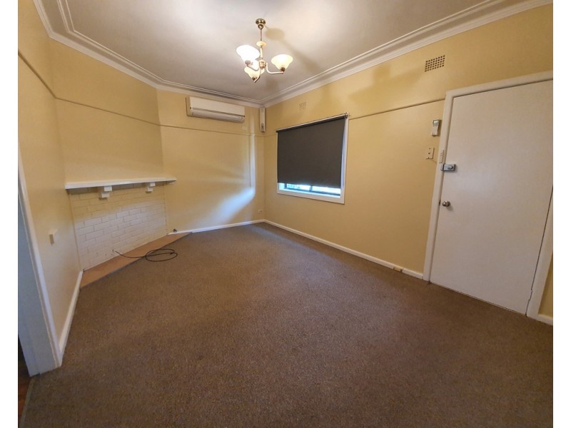 4 Gowrie Avenue, Dubbo NSW 2830