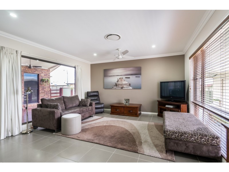 13 Ritz Place, Dubbo NSW 2830