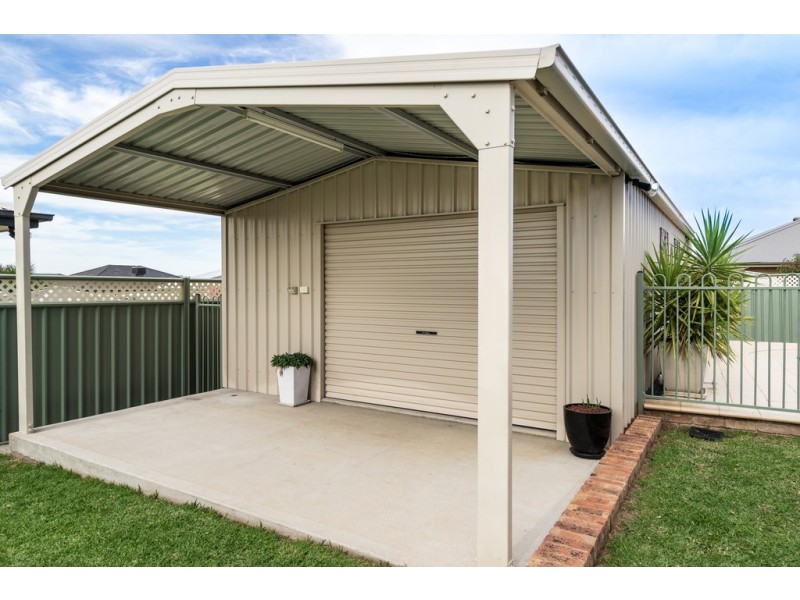 13 Ritz Place, Dubbo NSW 2830