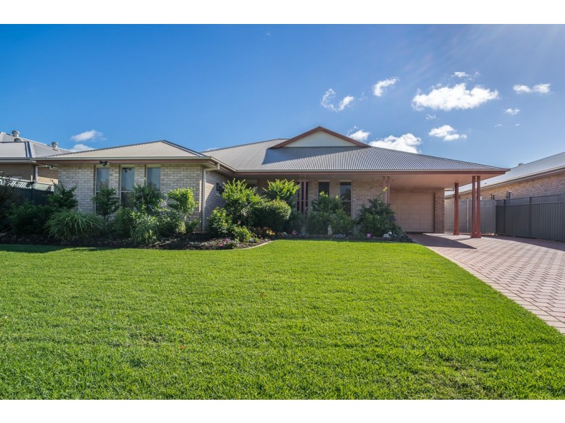 6 Azure Avenue, Dubbo NSW 2830