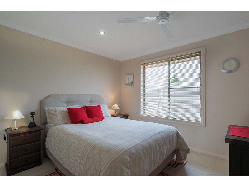 6 Azure Avenue, Dubbo NSW 2830