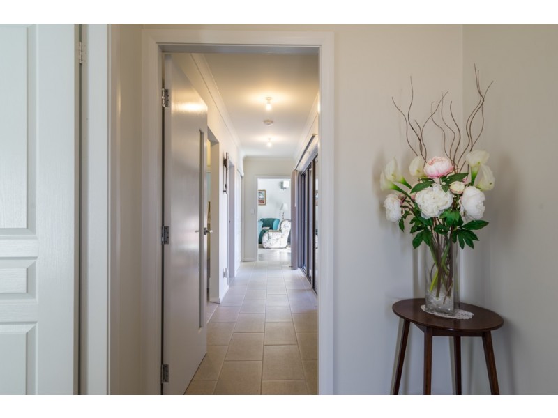 33 Allandale Drive, Dubbo NSW 2830