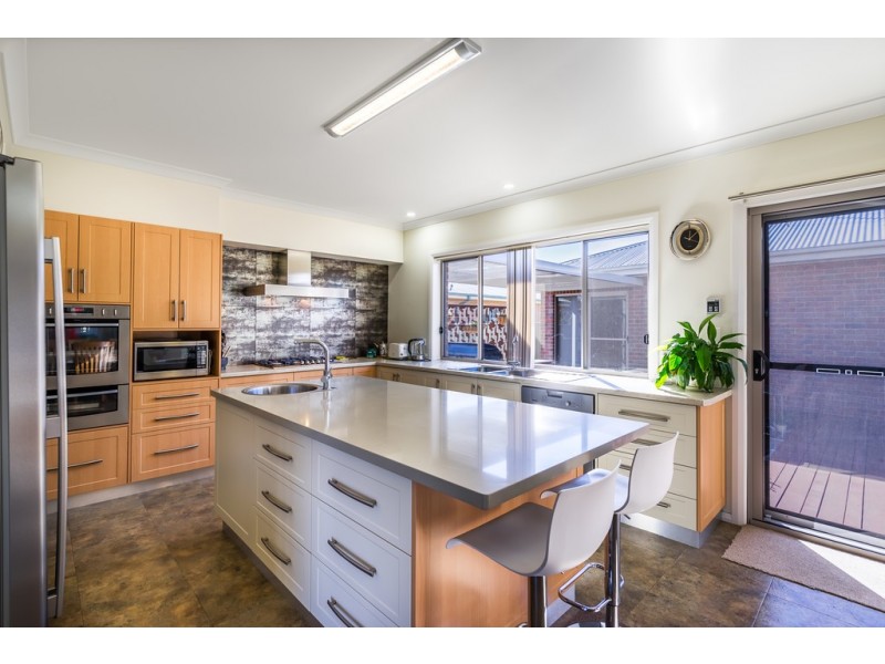 33 Allandale Drive, Dubbo NSW 2830