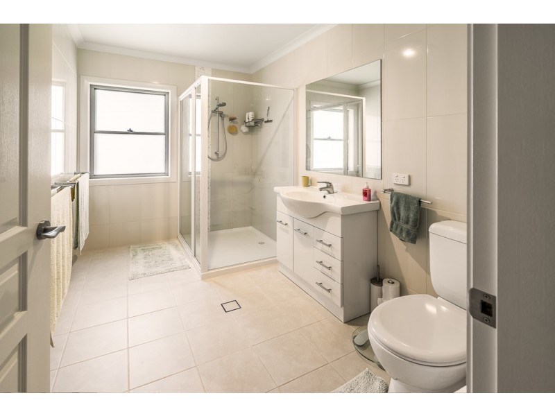 33 Allandale Drive, Dubbo NSW 2830