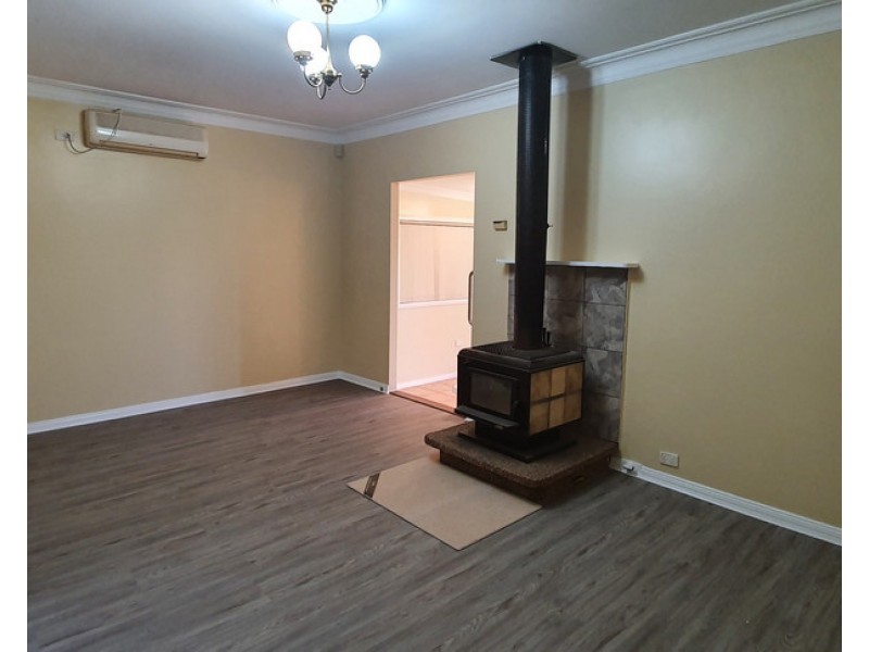 2 Gloucester Avenue, Dubbo NSW 2830