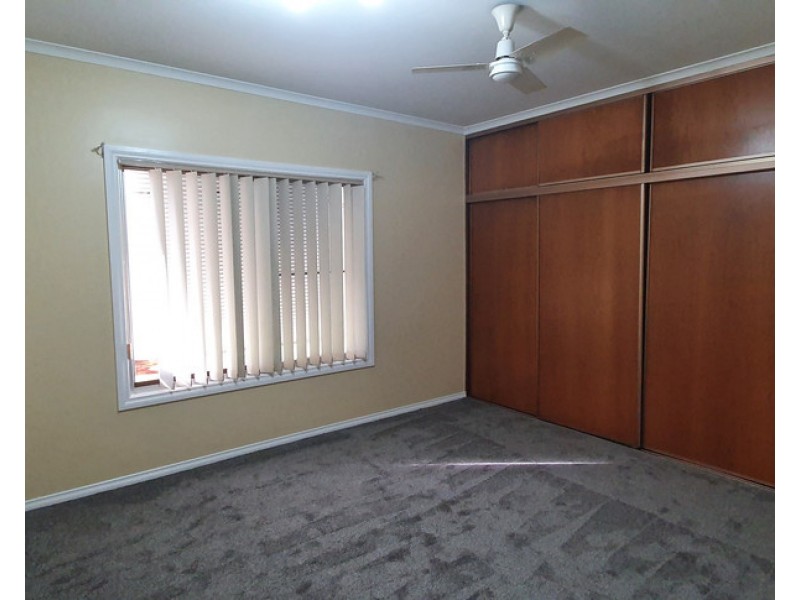 2 Gloucester Avenue, Dubbo NSW 2830