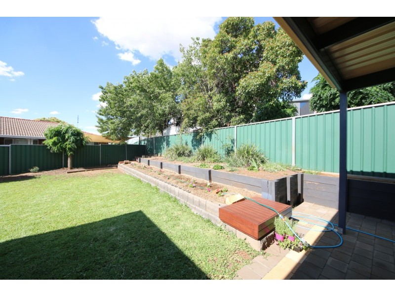 11 Grevillea Close, Dubbo NSW 2830