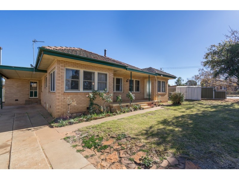13 ZAREBSKI STREET, Dubbo NSW 2830