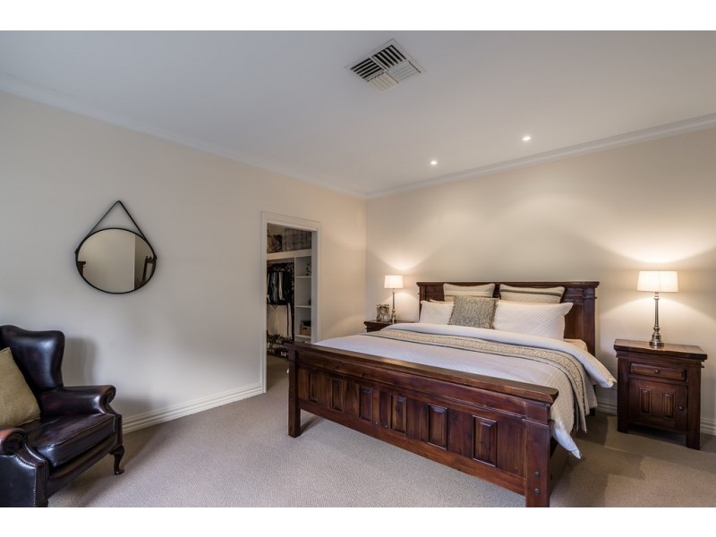 36 Cypress Point Drive, Dubbo NSW 2830