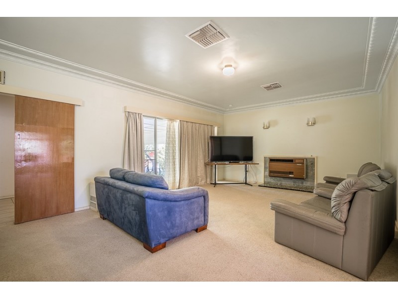 5 Highland Place, Dubbo NSW 2830