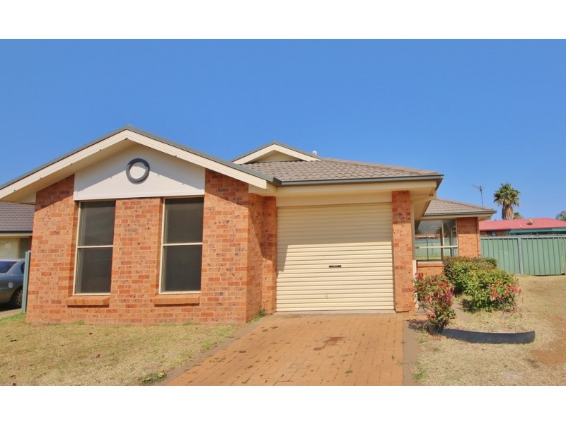 50 Meadowbank Drive, Dubbo NSW 2830