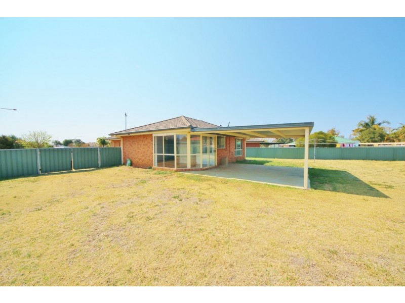 50 Meadowbank Drive, Dubbo NSW 2830