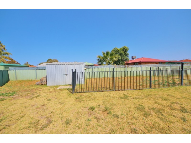 50 Meadowbank Drive, Dubbo NSW 2830