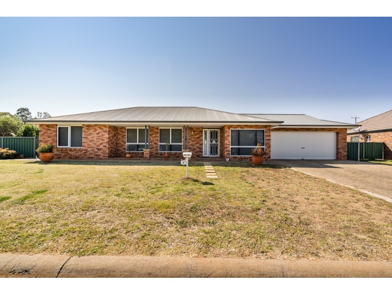 3 Grevillea Close, Dubbo NSW 2830