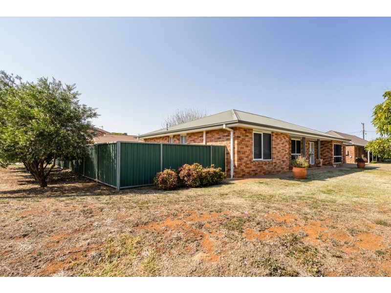 3 Grevillea Close, Dubbo NSW 2830