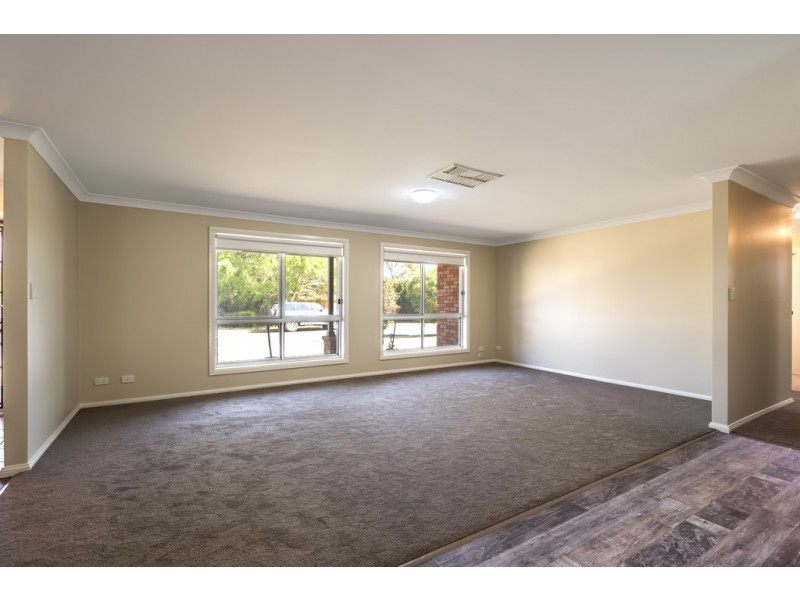 3 Grevillea Close, Dubbo NSW 2830