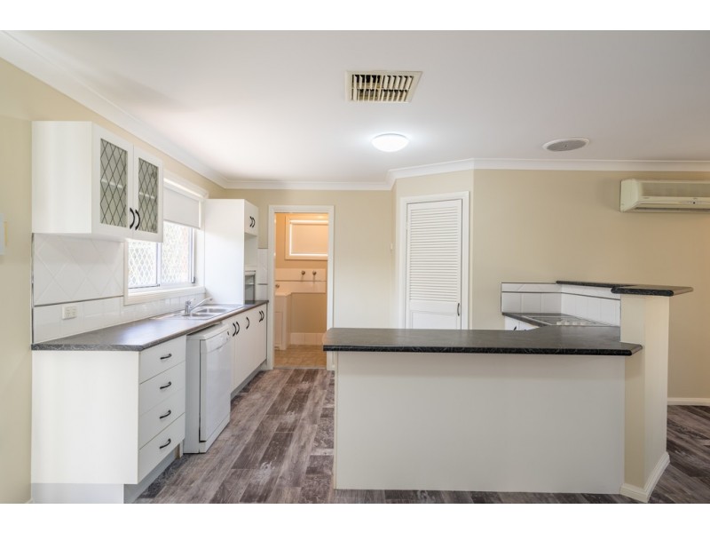 3 Grevillea Close, Dubbo NSW 2830