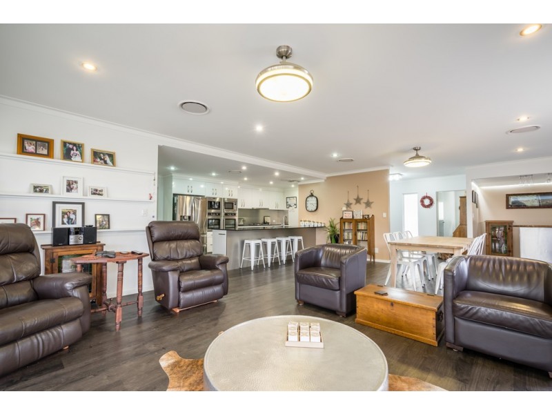552 Wheelers Lane, Dubbo NSW 2830