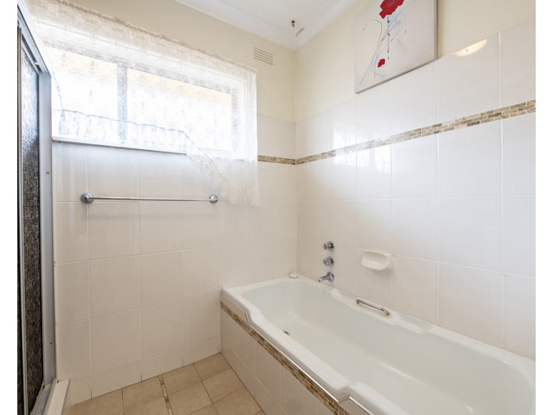 26 BANKSIA CRESCENT, Dubbo NSW 2830