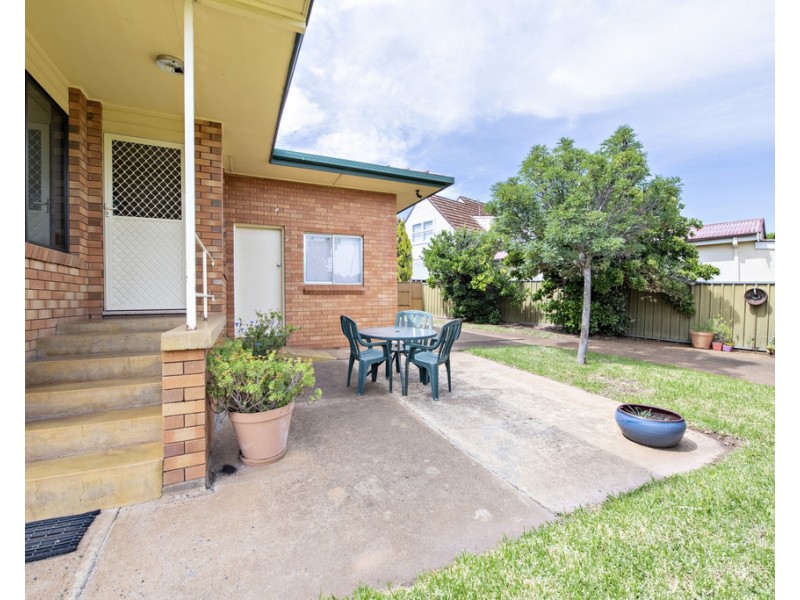 26 BANKSIA CRESCENT, Dubbo NSW 2830