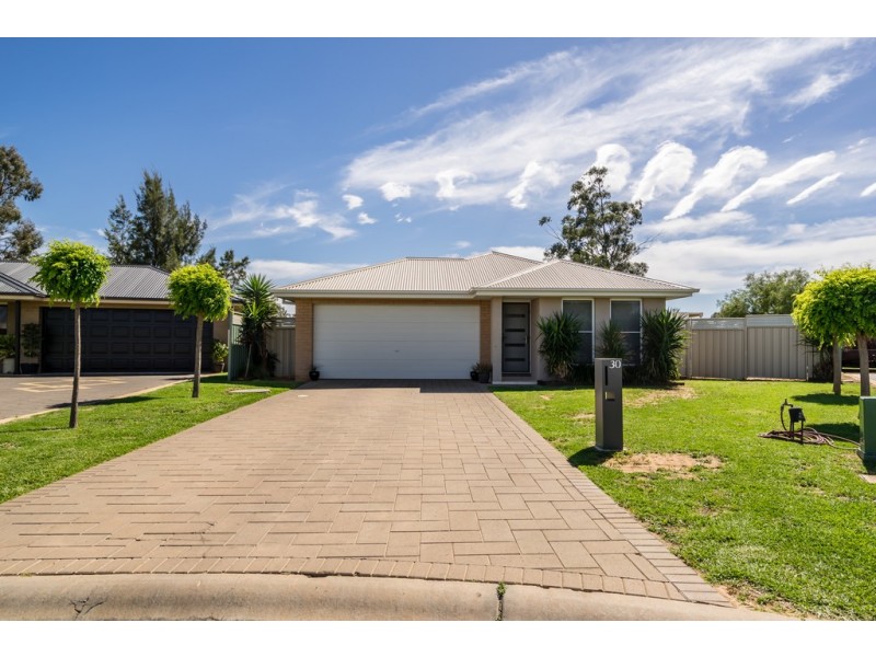 30 Dunheved Circle, Dubbo NSW 2830