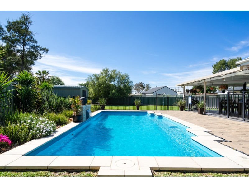 30 Dunheved Circle, Dubbo NSW 2830