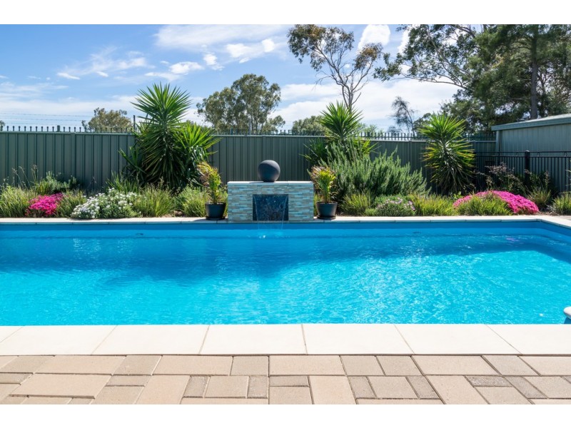30 Dunheved Circle, Dubbo NSW 2830